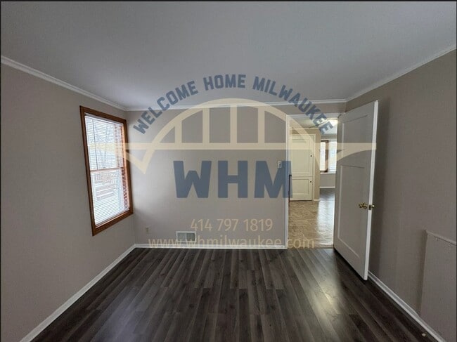 Building Photo - 4508 W Crawford Ave