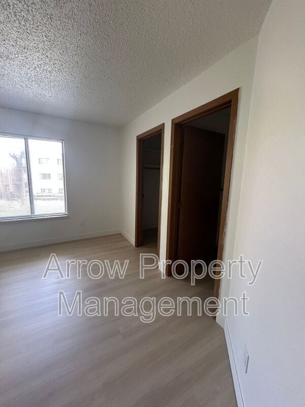 Building Photo - 205 E Arbor Ave