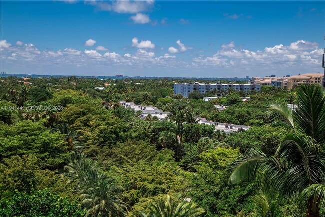 Building Photo - 1111 Crandon Blvd