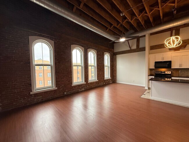 Building Photo - Bonnie Jean Flats