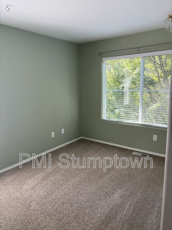 Building Photo - 14184 SW Barrows Rd