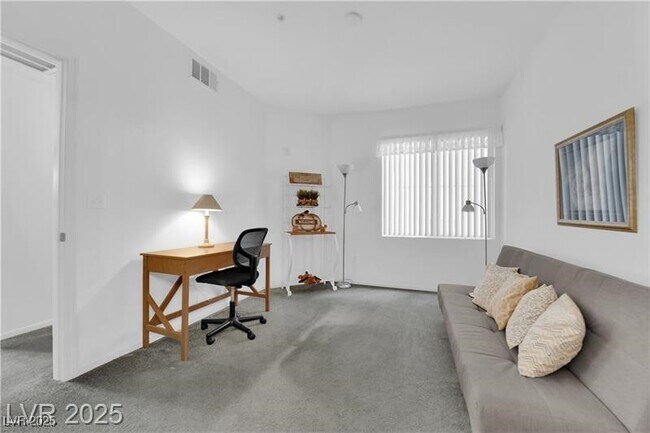 Building Photo - 7123 S Durango Dr