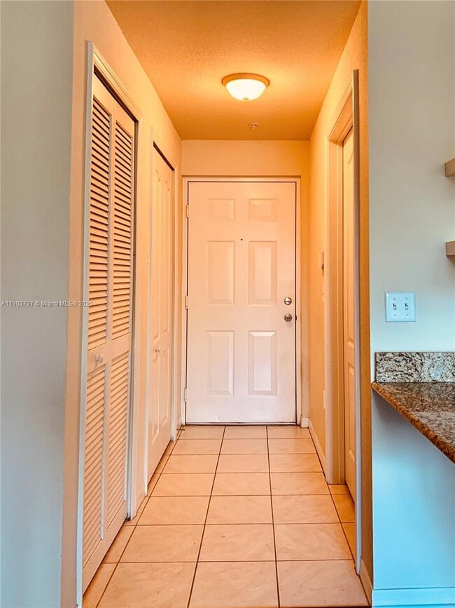 Building Photo - 11011 Legacy Ln