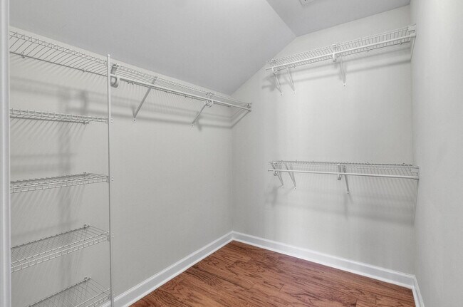 Building Photo - 1610 Fishbone Dr