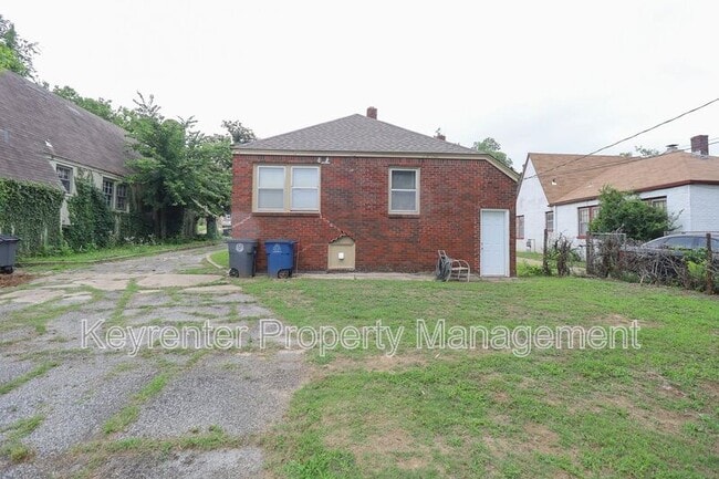 Building Photo - 2423 N Boston Ave