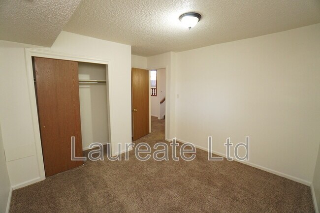 Building Photo - 5859 Newcombe Ct