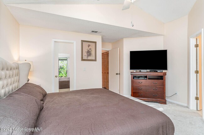Building Photo - 1347 Nelson Ct