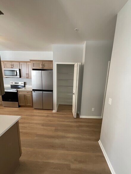 Building Photo - 29033 Whitby Dr