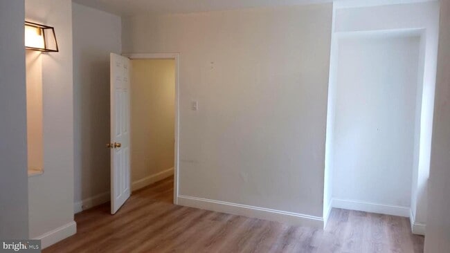Building Photo - 317 N 33rd St
