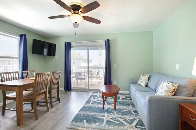 Building Photo - 608 Carolina Beach Ave S