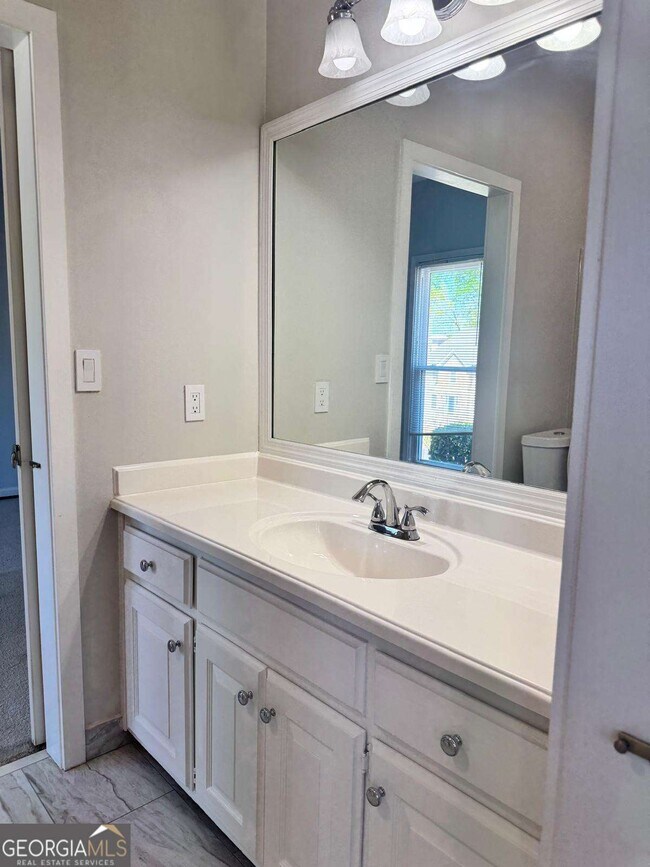 Building Photo - 1230 St Ives Ct