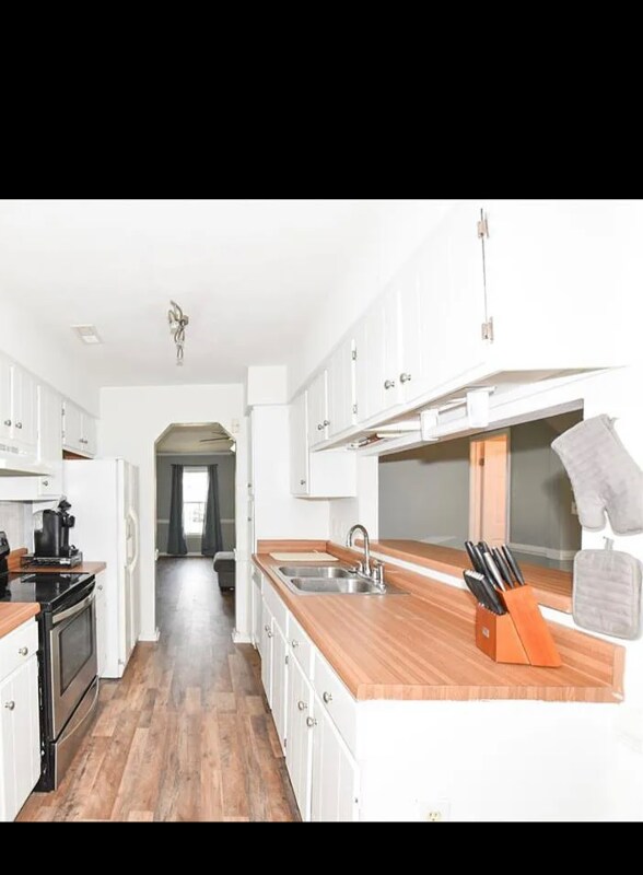 Building Photo - 5661 Campus Dr