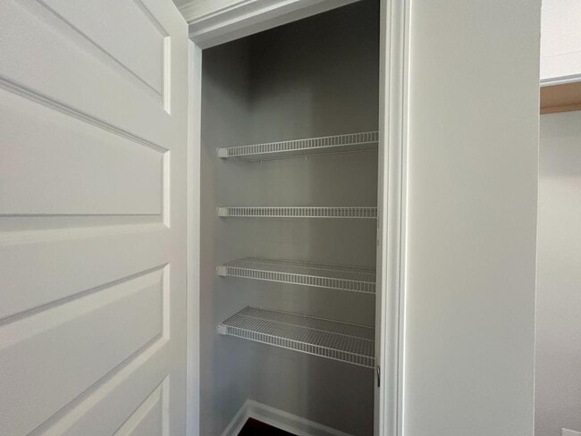 Building Photo - 762 Sturdy Root Pl