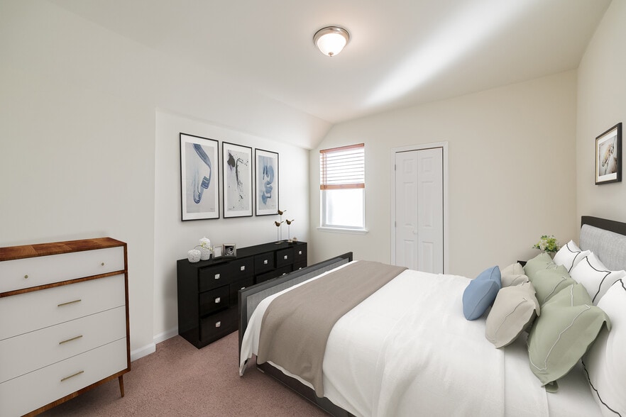 3rd Fl Center BR #3 - 1818 Federal St