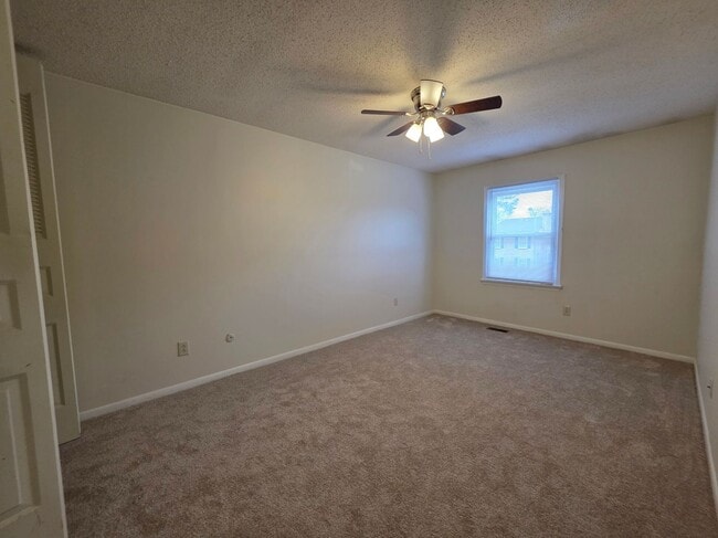 Building Photo - Chelsea