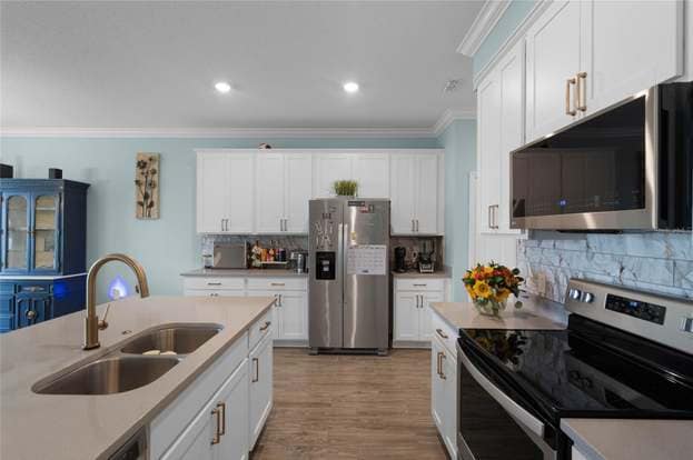 Building Photo - 15691 Willow Arbor Cir