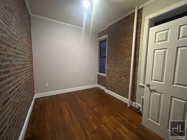 Building Photo - East 18th Street