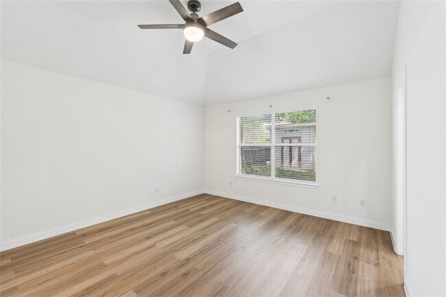 Building Photo - 1506 Cosmos Way