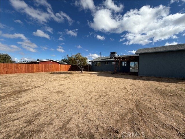 Building Photo - 15638 Don Roberto Rd