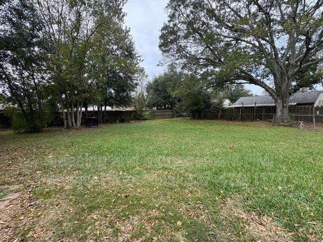 Building Photo - 409 Marseilles Dr