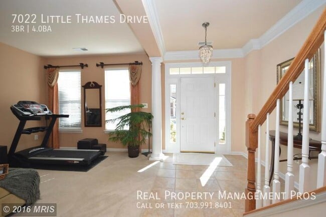 Building Photo - 7022 Little Thames Drive