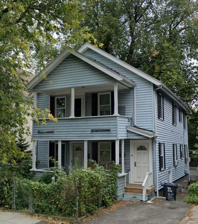 Building Photo - 44 Day St