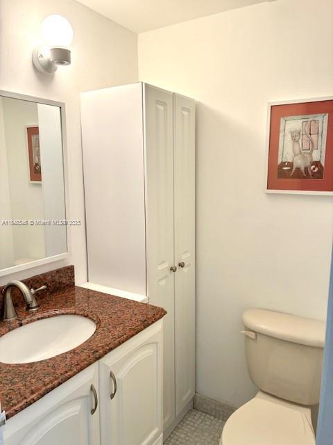 Building Photo - 500 Bayview Dr