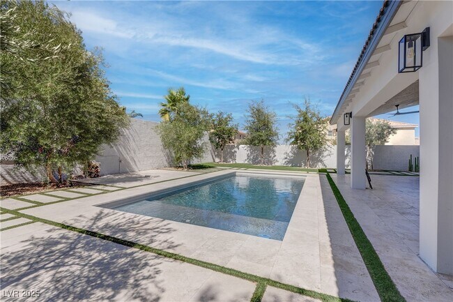 Building Photo - 10018 Twilight Canyon Ct