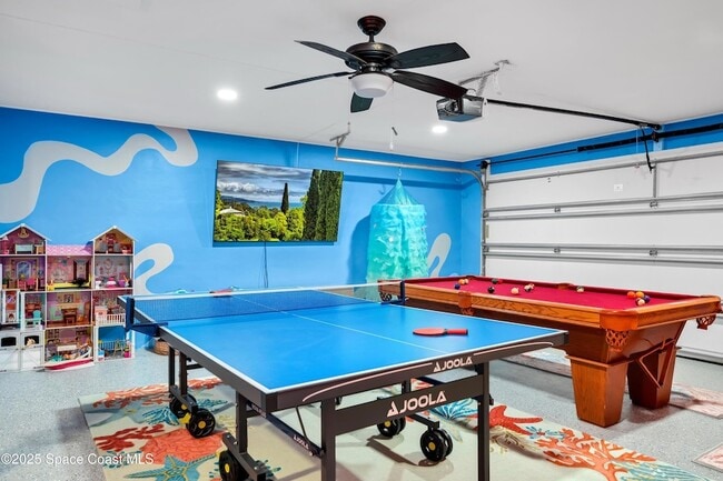 Building Photo - 363 Harbor Dr