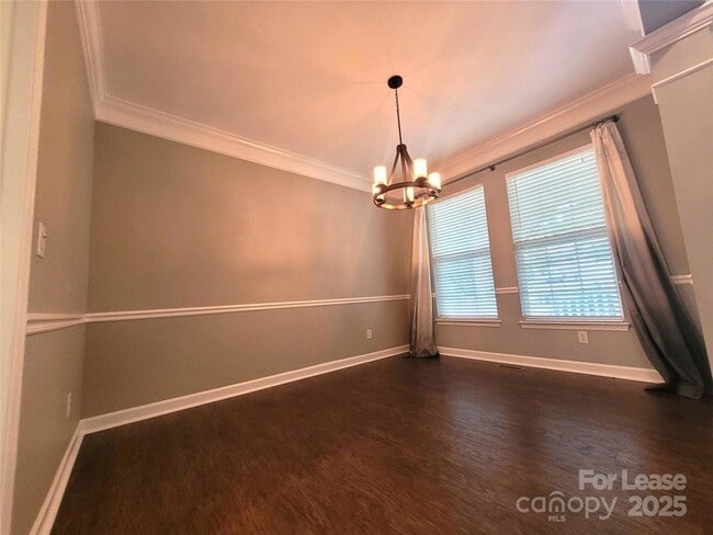 Building Photo - 5618 Branthurst Dr
