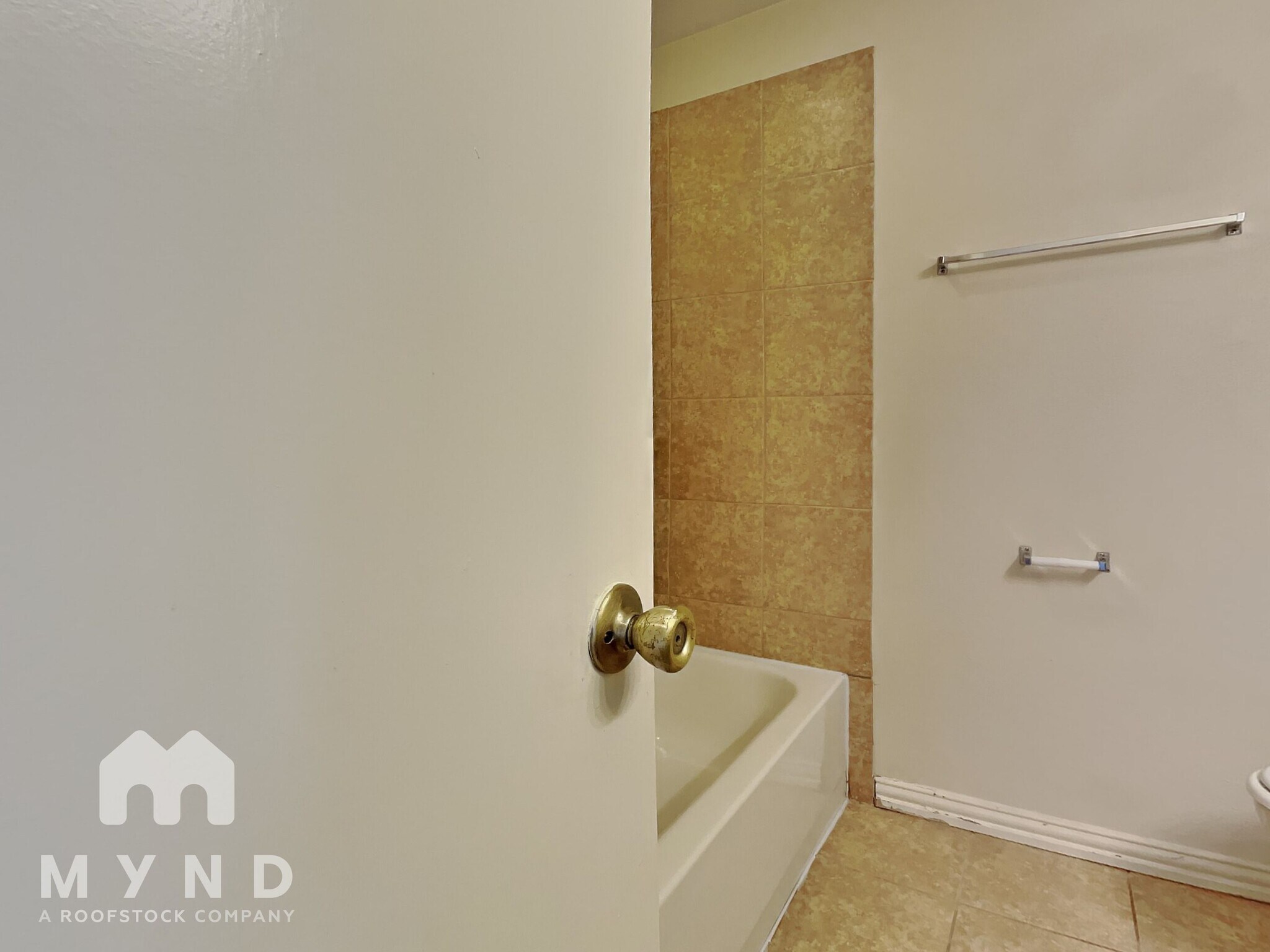 Building Photo - 8731 Summit Pines Dr