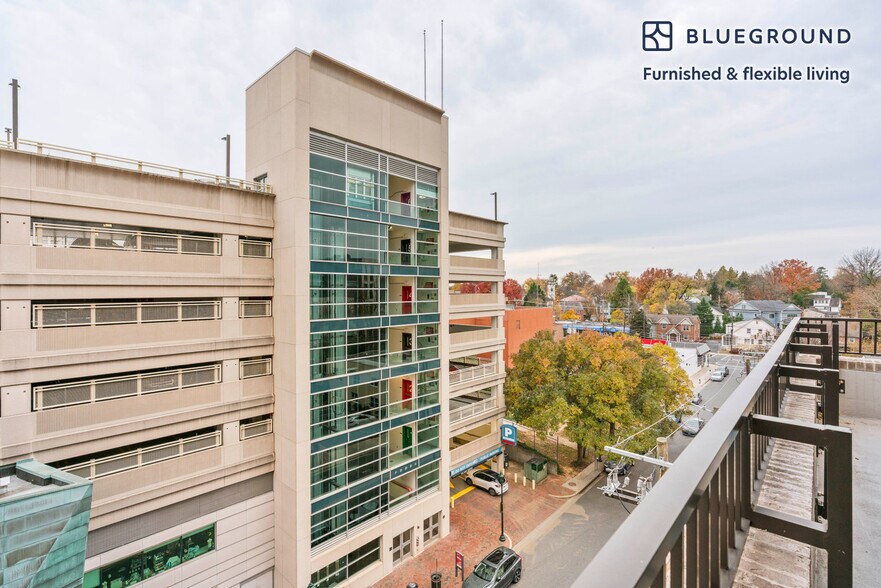 Building Photo - 4909 Auburn Ave