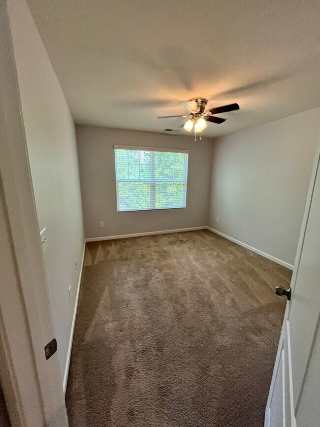 Building Photo - 7043 Woodsbay Lane