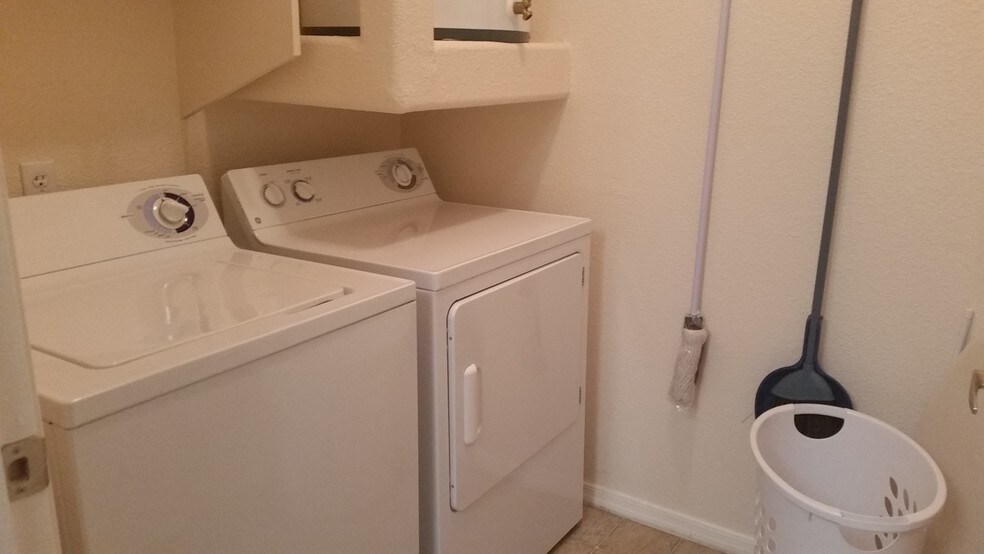 Laundry - 18416 Cave Creek Road