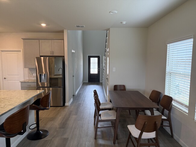Building Photo - 212 Travine Dr