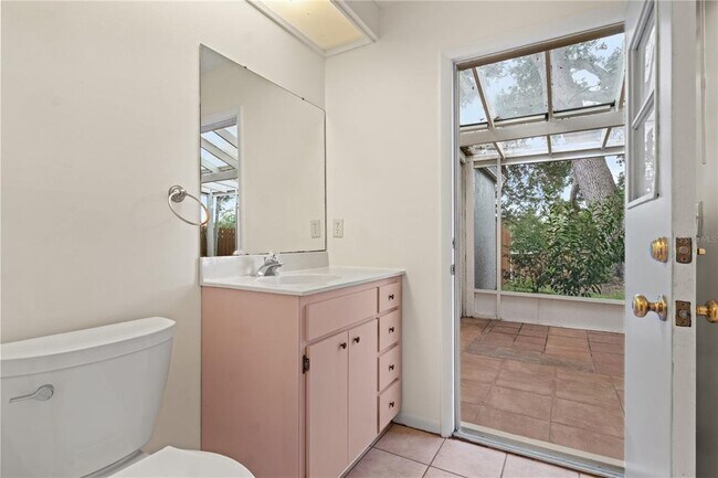 Building Photo - 15304 Morning Dr