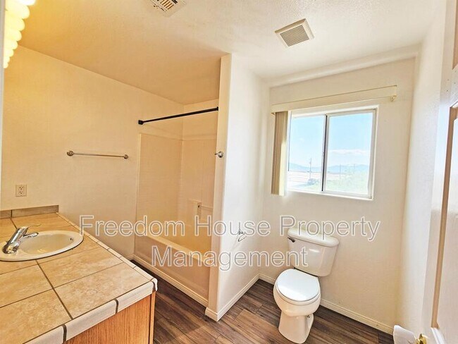 Building Photo - 1951 Teepee Rd