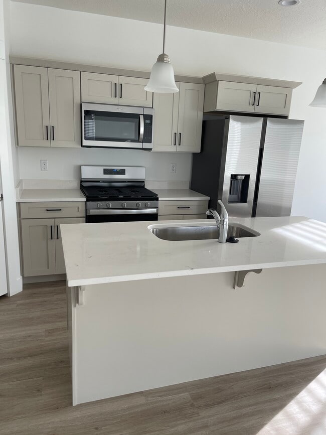 Building Photo - 1099 N Ledger Dr