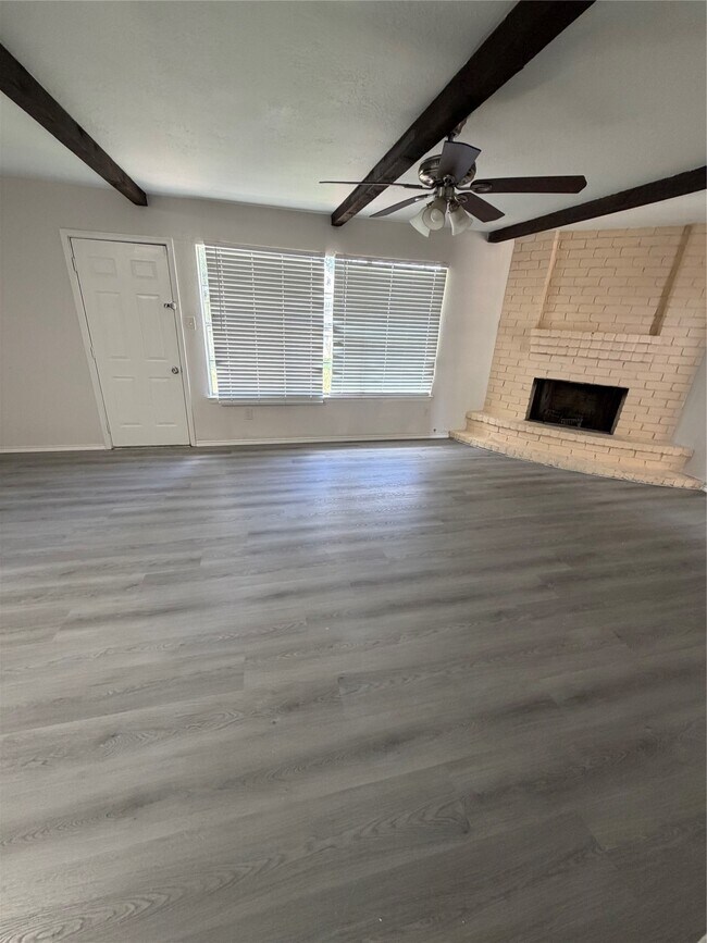 Building Photo - 6618 McCullum Rd