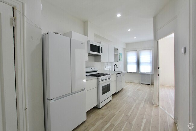Building Photo - 3936 Skillman Ave