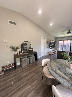 Building Photo - 10267 Boca Bend W