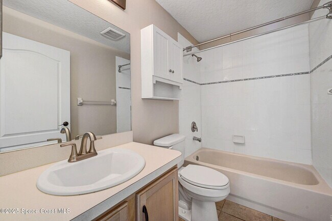 Building Photo - 1135 Egret Lake Way