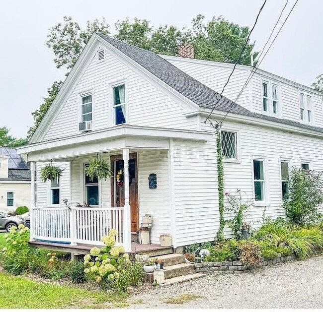 Primary Photo - 141 Pleasant St