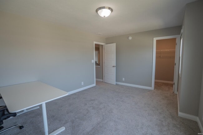 Building Photo - 2855 Needletail Dr