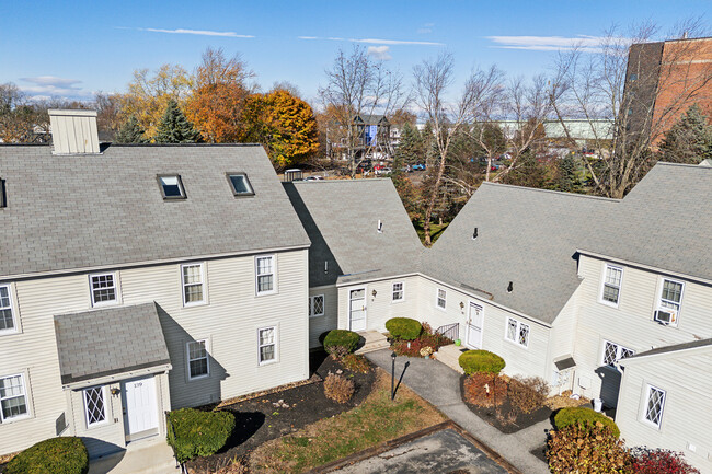 aerial view of condo - 139 Broadway