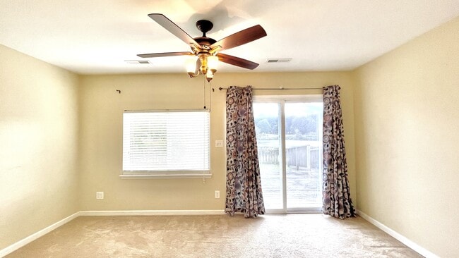 Building Photo - 1014 Scarlet Oak Ct S