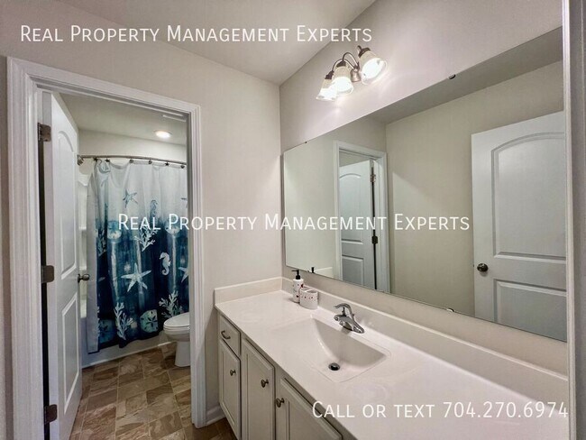 Building Photo - 3031 Blf Hl Ln
