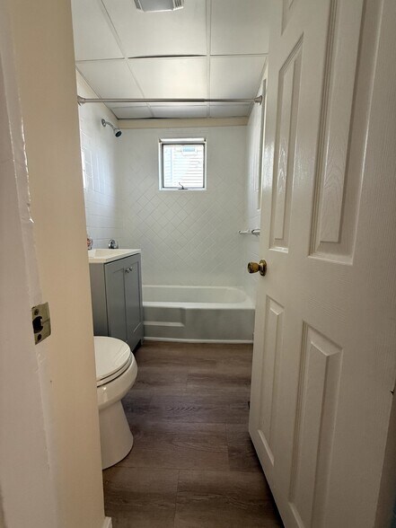 Building Photo - 82 Suffolk St