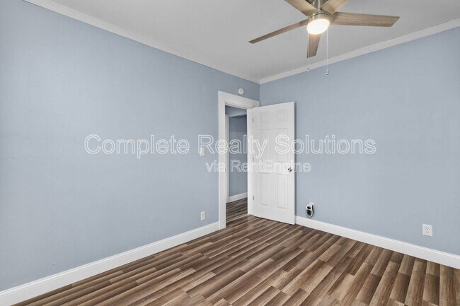 Building Photo - 3530 Oregon Ave