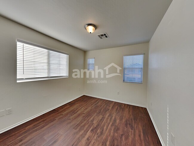 Building Photo - 8739 E Keats Ave